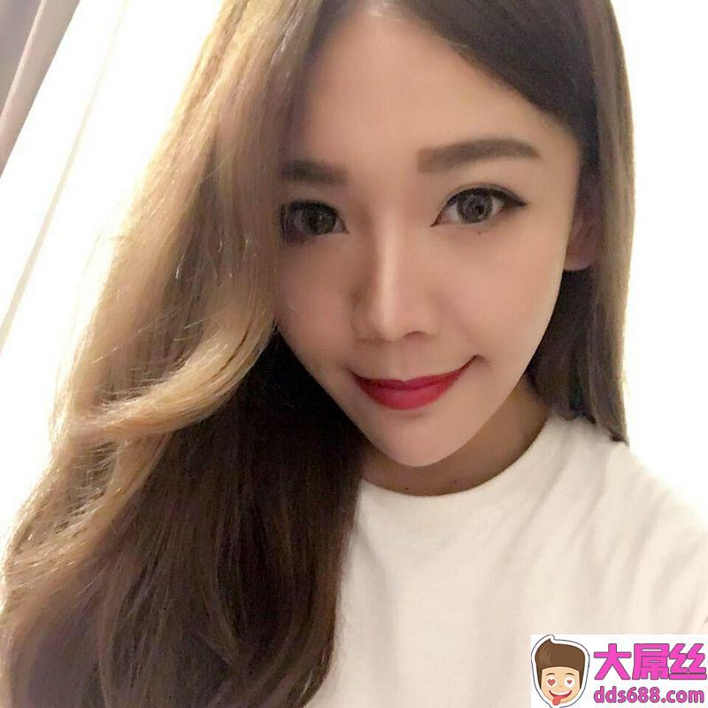 无法抵挡的超高颜值性感正妹~DorisWu