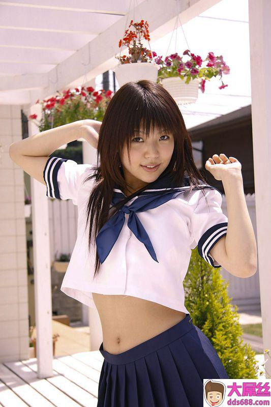 DGCNO.609大槻かづね制服美少女天国写真集