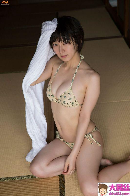 BOMB.tv高清写真图GRAVUREChannel2014年10月号RihoYoshioka吉冈里帆