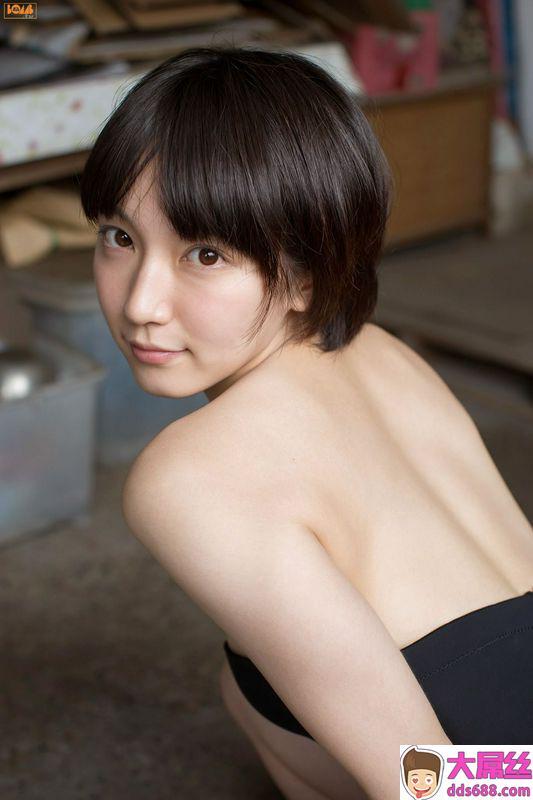 BOMB.tv高清写真图GRAVUREChannel2014年10月号RihoYoshioka吉冈里帆